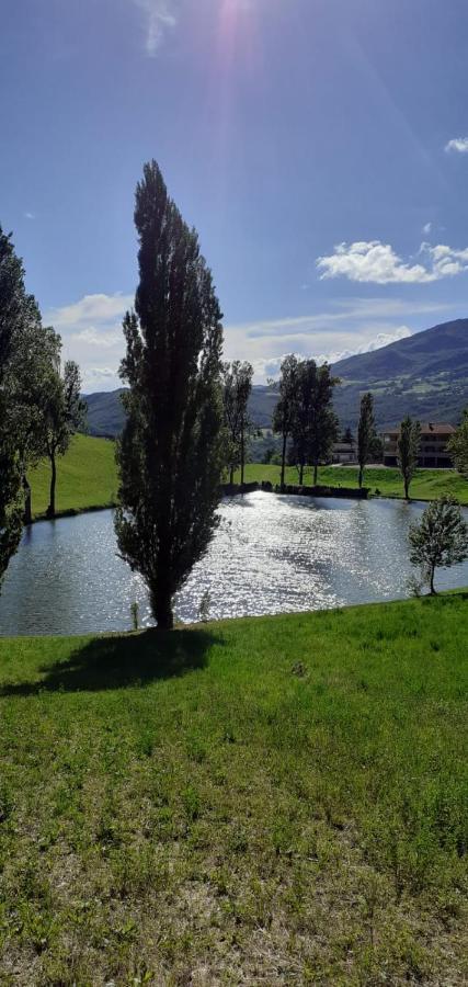 Appartamenti Cenni - Relais Su Lago Varsi Dış mekan fotoğraf